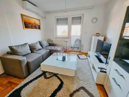 Crveni Pevac | 4zida.rs