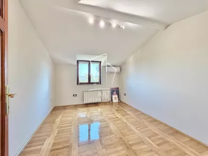 Ružićeva | 4zida.rs
