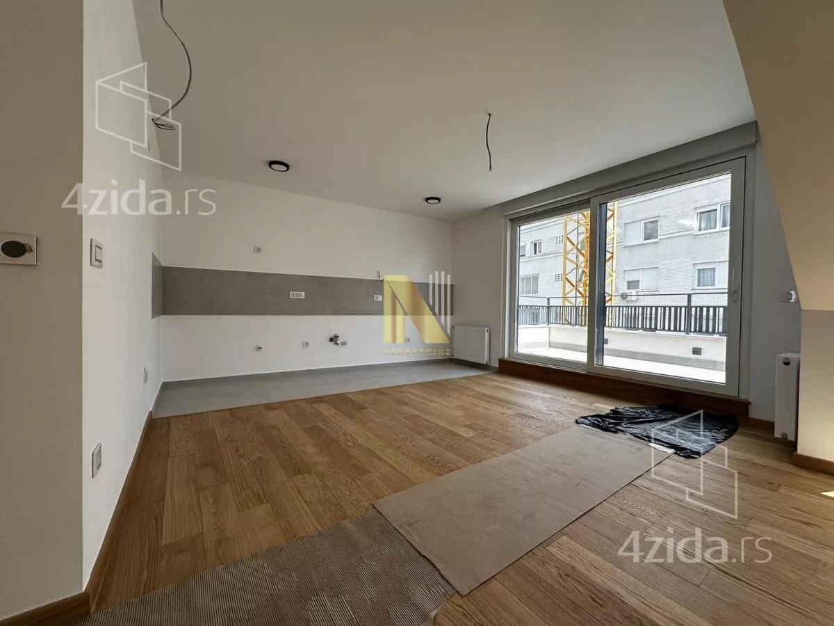 Petosoban stan | 4zida