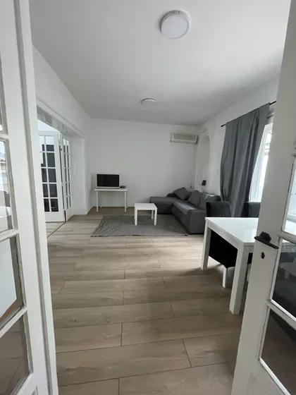 Vukov Spomenik | 4zida.rs