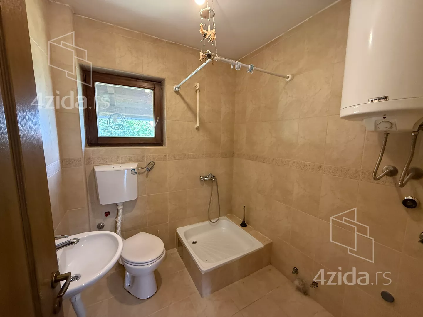 4-etažna kuća | 4zida