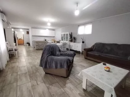 Nenadovićeva | 4zida.rs