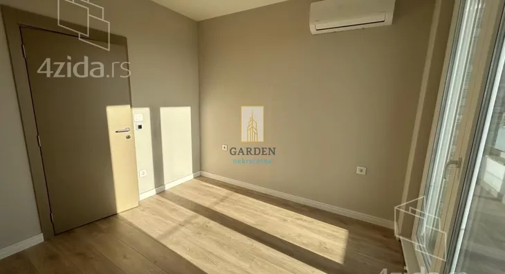 Četvoroiposoban stan | 4zida