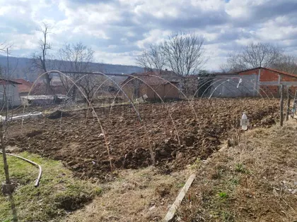 Knežica | 4zida.rs