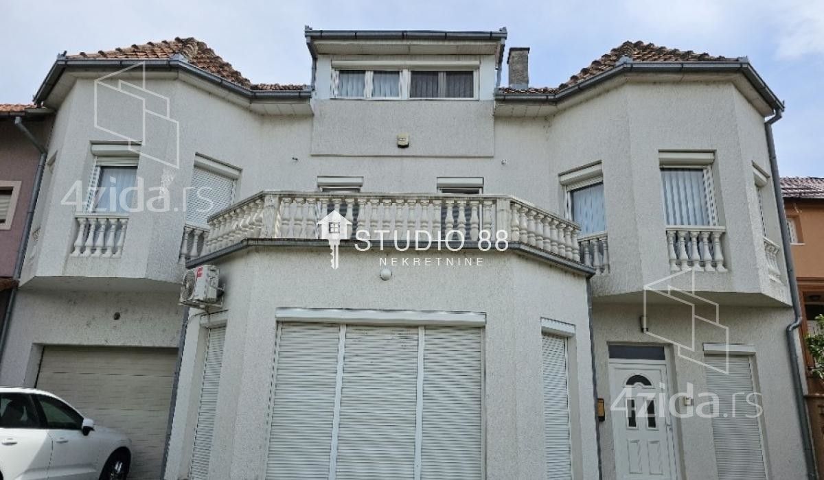 3-этажный дом на продажу, Ново Берберско, 350.000€, 282m² — фото