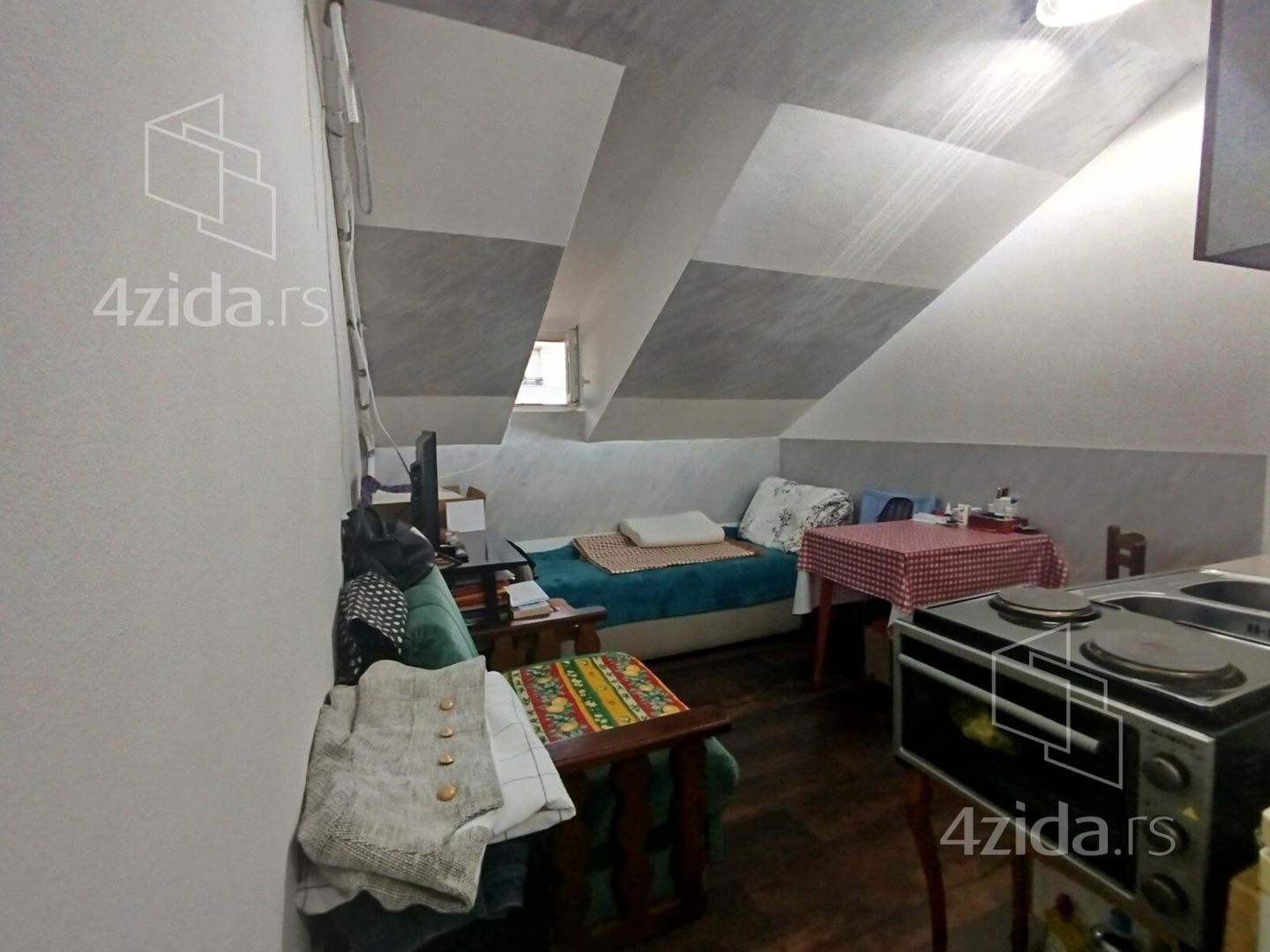 www.4zida.rs