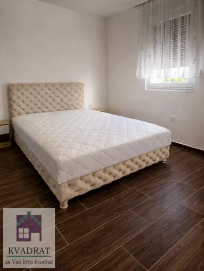 Surčin (mesto) | 4zida.rs