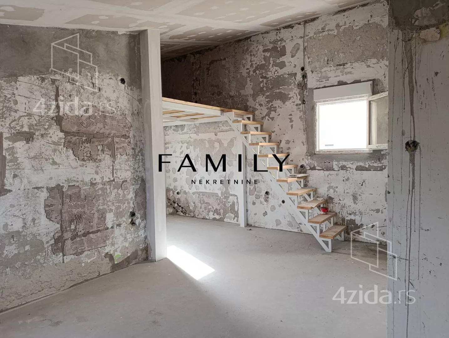 Jednoiposoban stan | 4zida