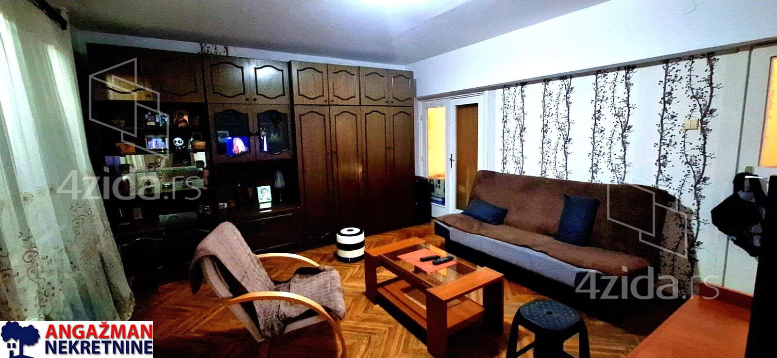 Jednoiposoban stan | 4zida