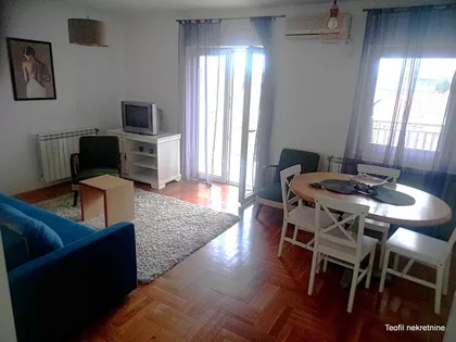 Ugrinovački put | 4zida.rs