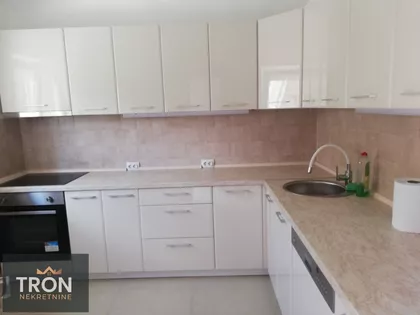 Nemanjina | 4zida.rs