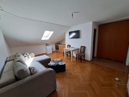 Nemanjina | 4zida.rs