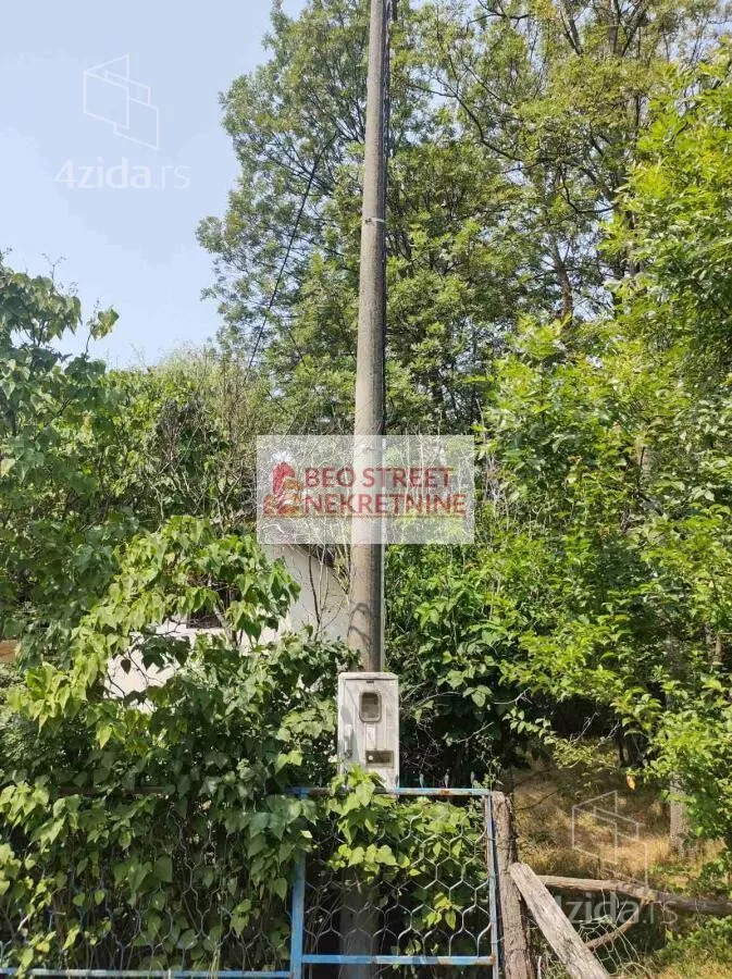 Plac | 4zida