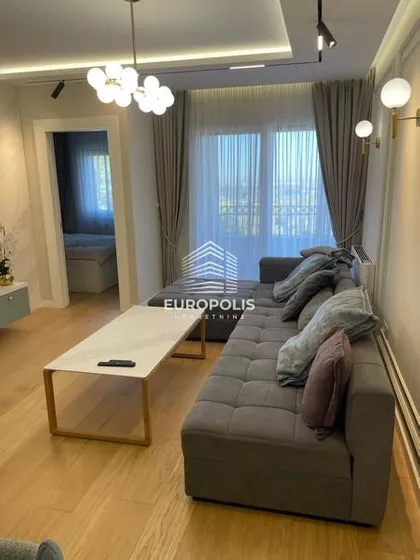 Bogoslovija | 4zida.rs