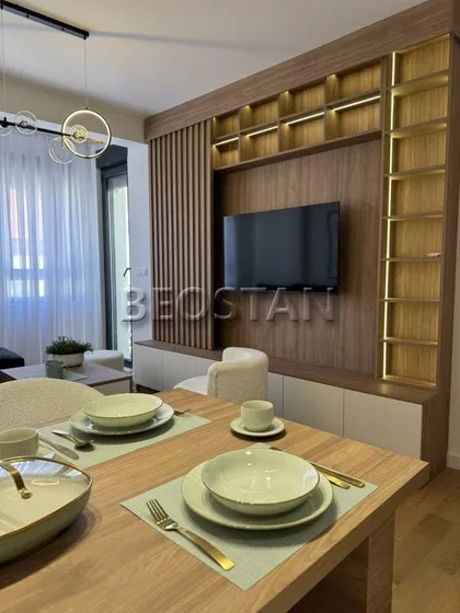 Južni Bulevar | 4zida.rs