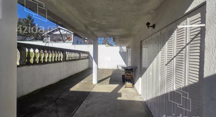 4-etažna kuća | 4zida