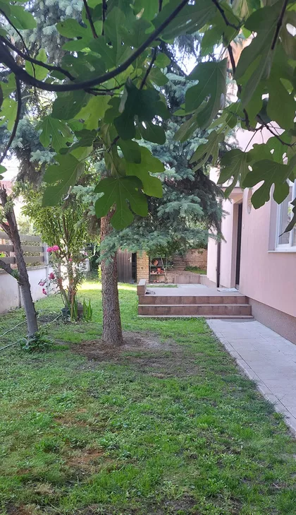 Batajnica | 4zida.rs