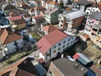 Poslovna zgrada | 4zida