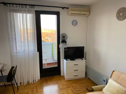17. Oktobra | 4zida.rs