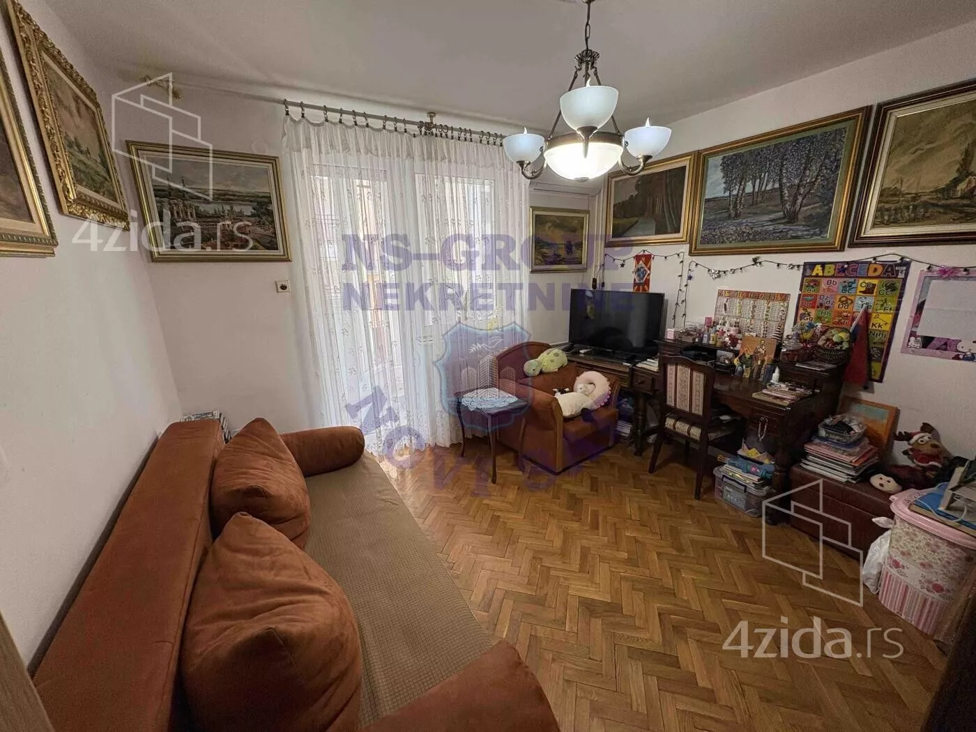 Troiposoban stan | 4zida