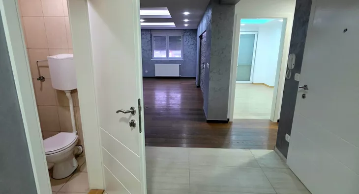 Četvoroiposoban stan | 4zida