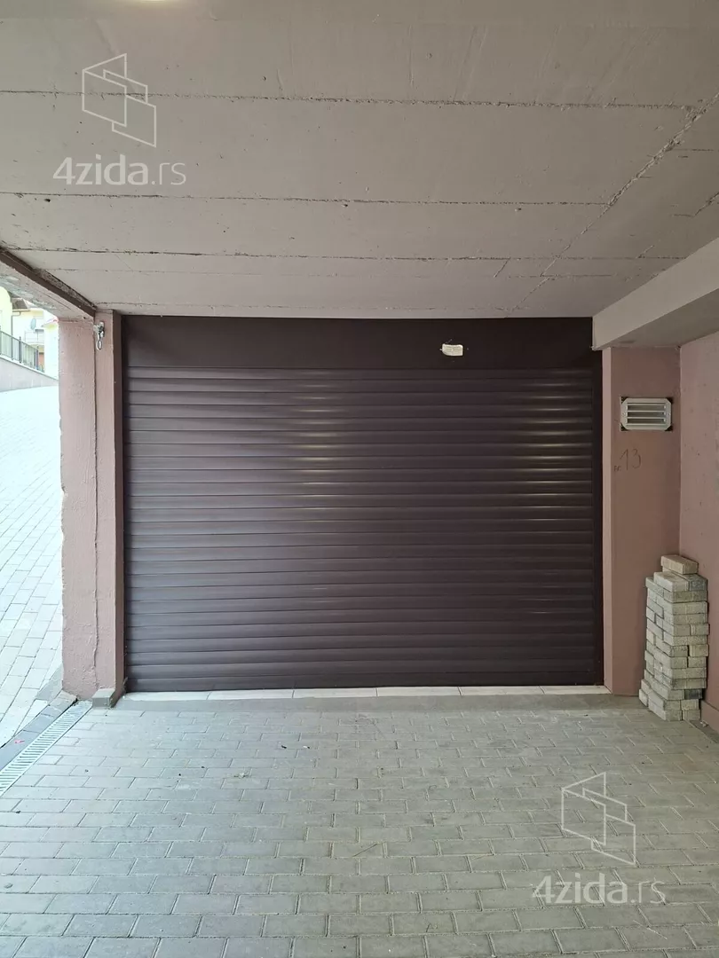 Garaža | 4zida