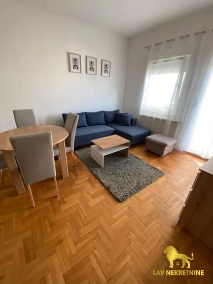 VARDARSKA | 4zida.rs