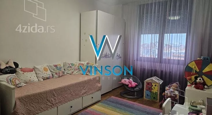 Troiposoban stan | 4zida