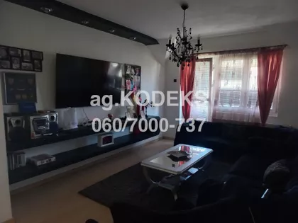 Škola Sveti Sava | 4zida.rs