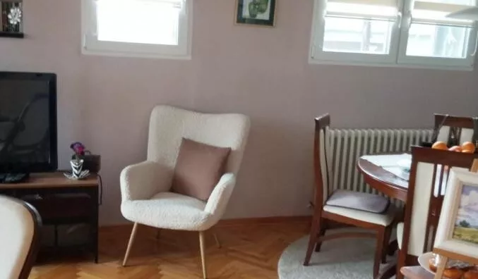 Četvoroiposoban stan | 4zida