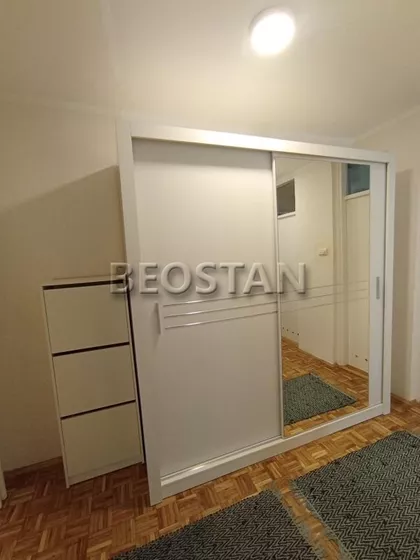 Kolumbova | 4zida.rs