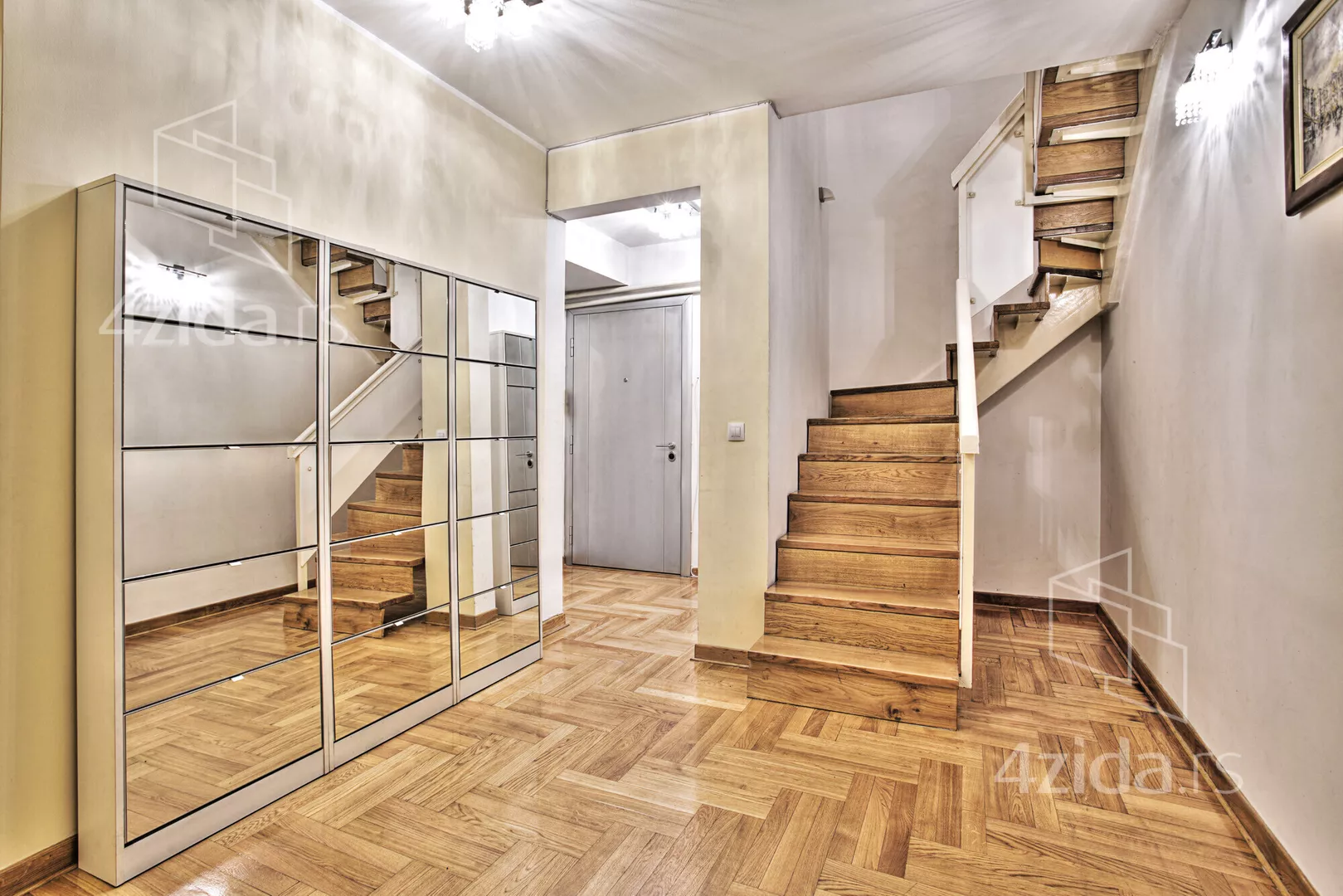 Petosoban stan | 4zida