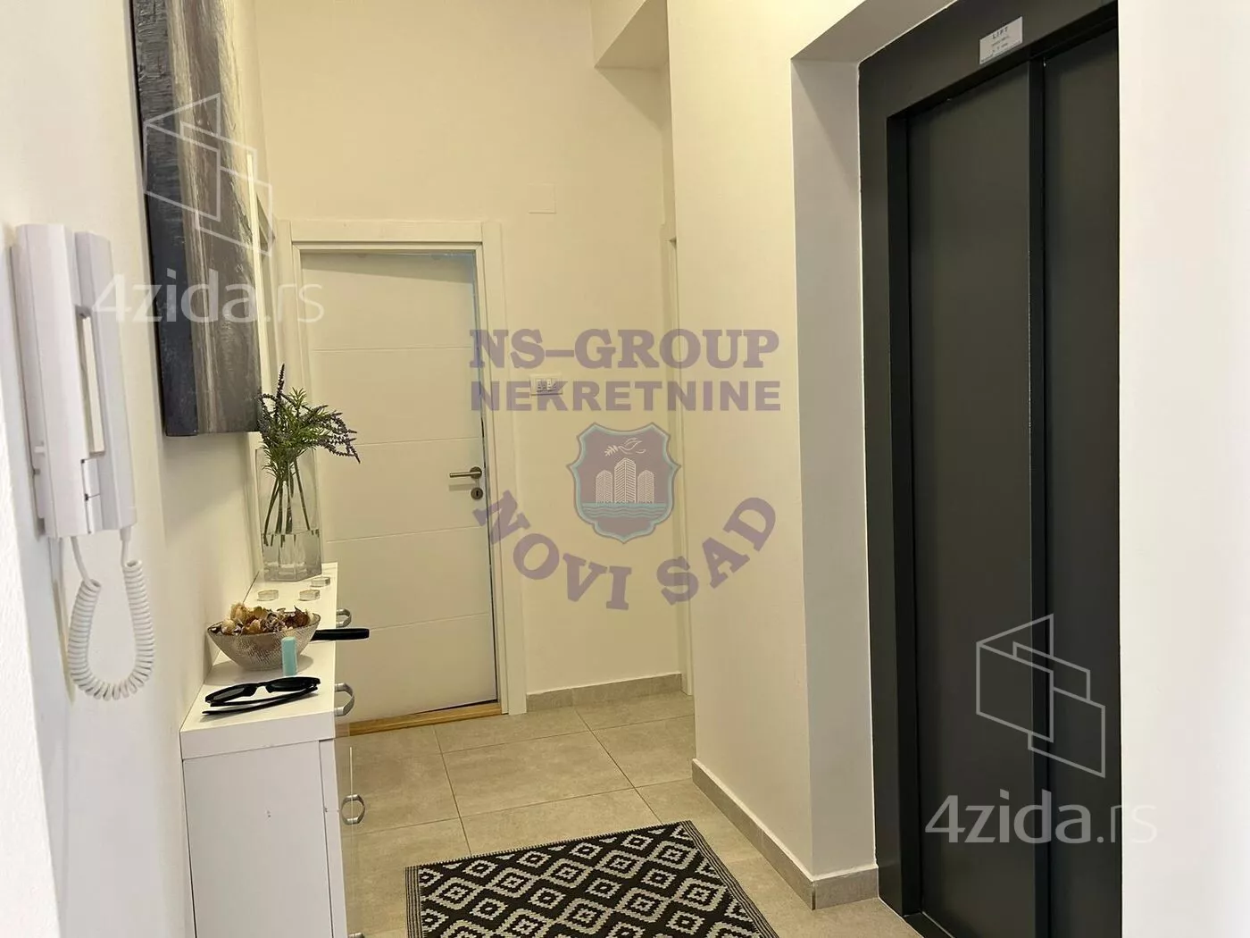 Troiposoban stan | 4zida