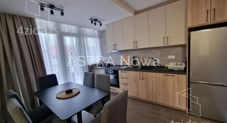 Sedmosoban stan | 4zida