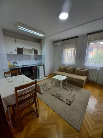 Trg Majke Jevrosime | 4zida.rs
