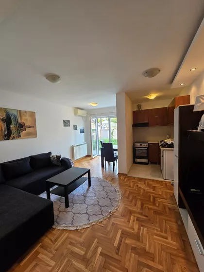 Vojvode Vlahovića | 4zida.rs