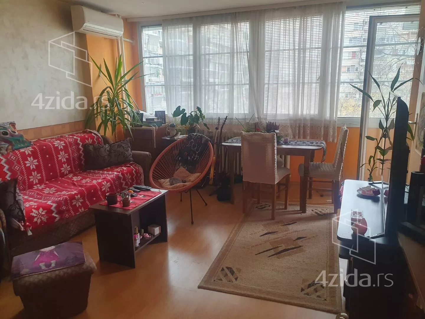 Jednoiposoban stan | 4zida