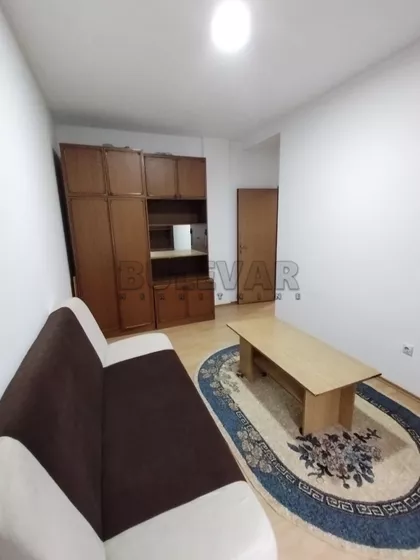 Zmaj Jovina | 4zida.rs