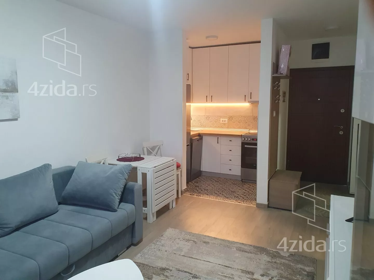 Jednoiposoban stan | 4zida