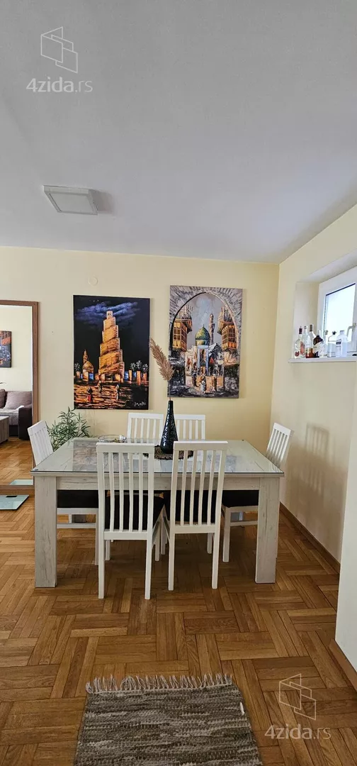 Dvoiposoban stan | 4zida