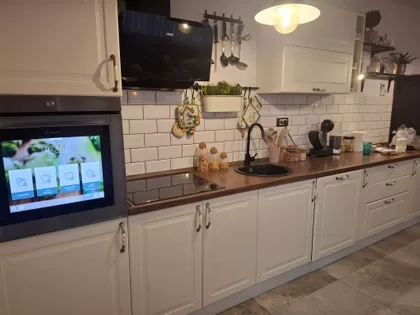 Heroja Pinkija | 4zida.rs