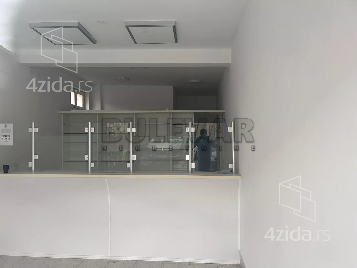 Lokal | 4zida