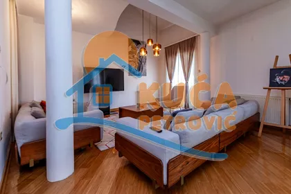 Ruža | 4zida.rs