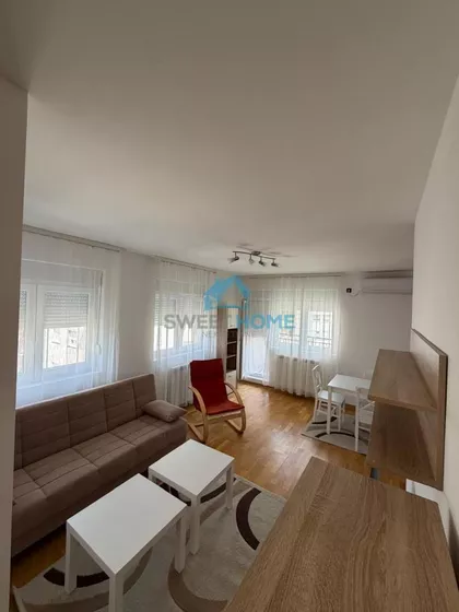 Vojvode Vlahović | 4zida.rs