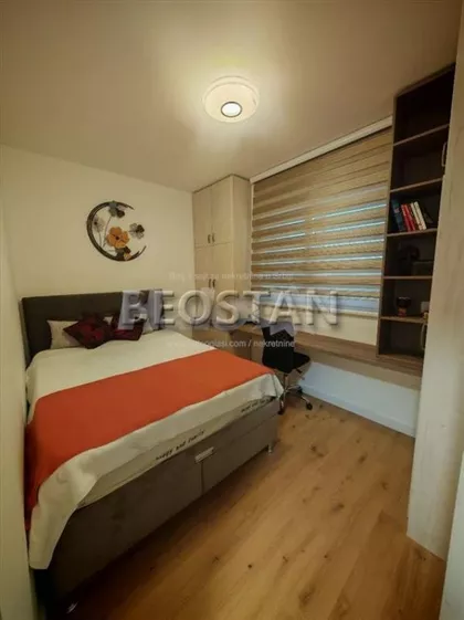 Zivka Petrovica | 4zida.rs