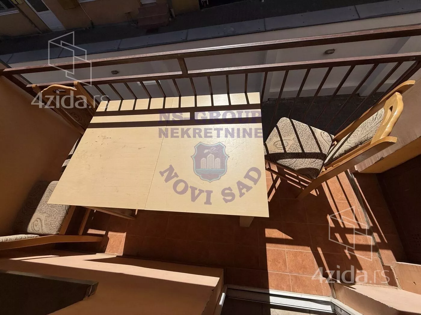 Troiposoban stan | 4zida