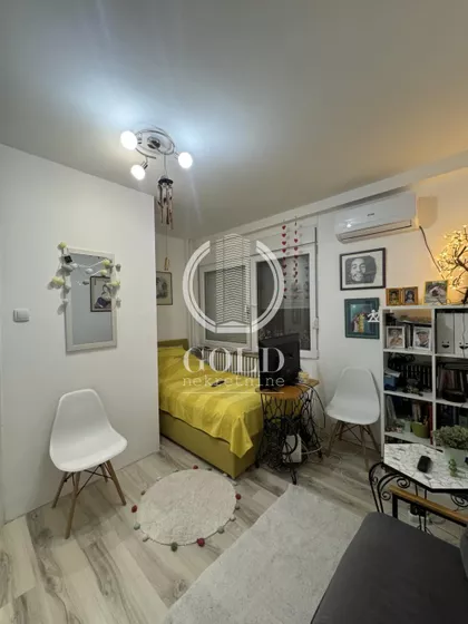 Pariske komune | 4zida.rs