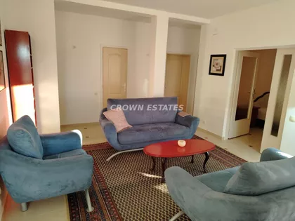 Petrovdanska | 4zida.rs