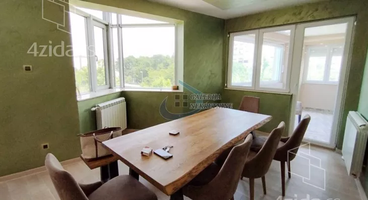 Petosoban stan | 4zida