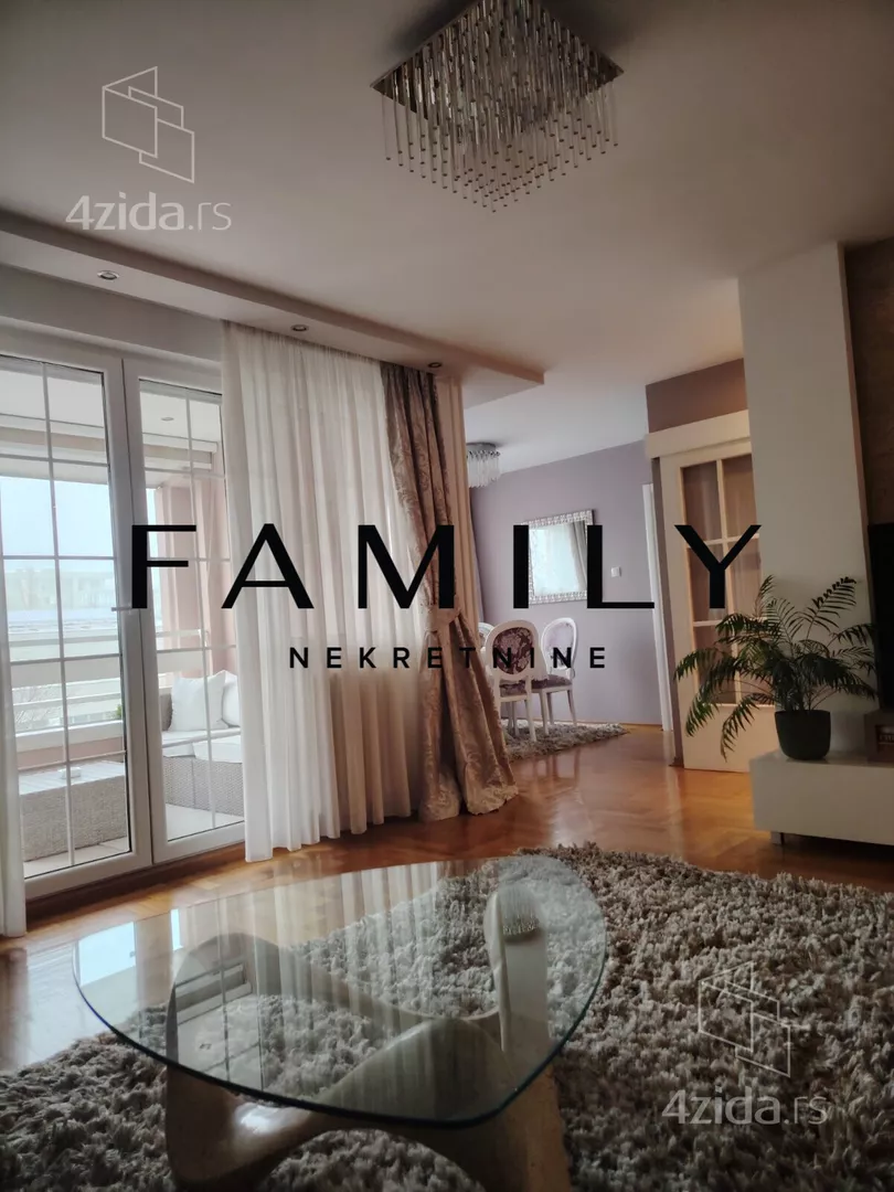 Troiposoban stan | 4zida